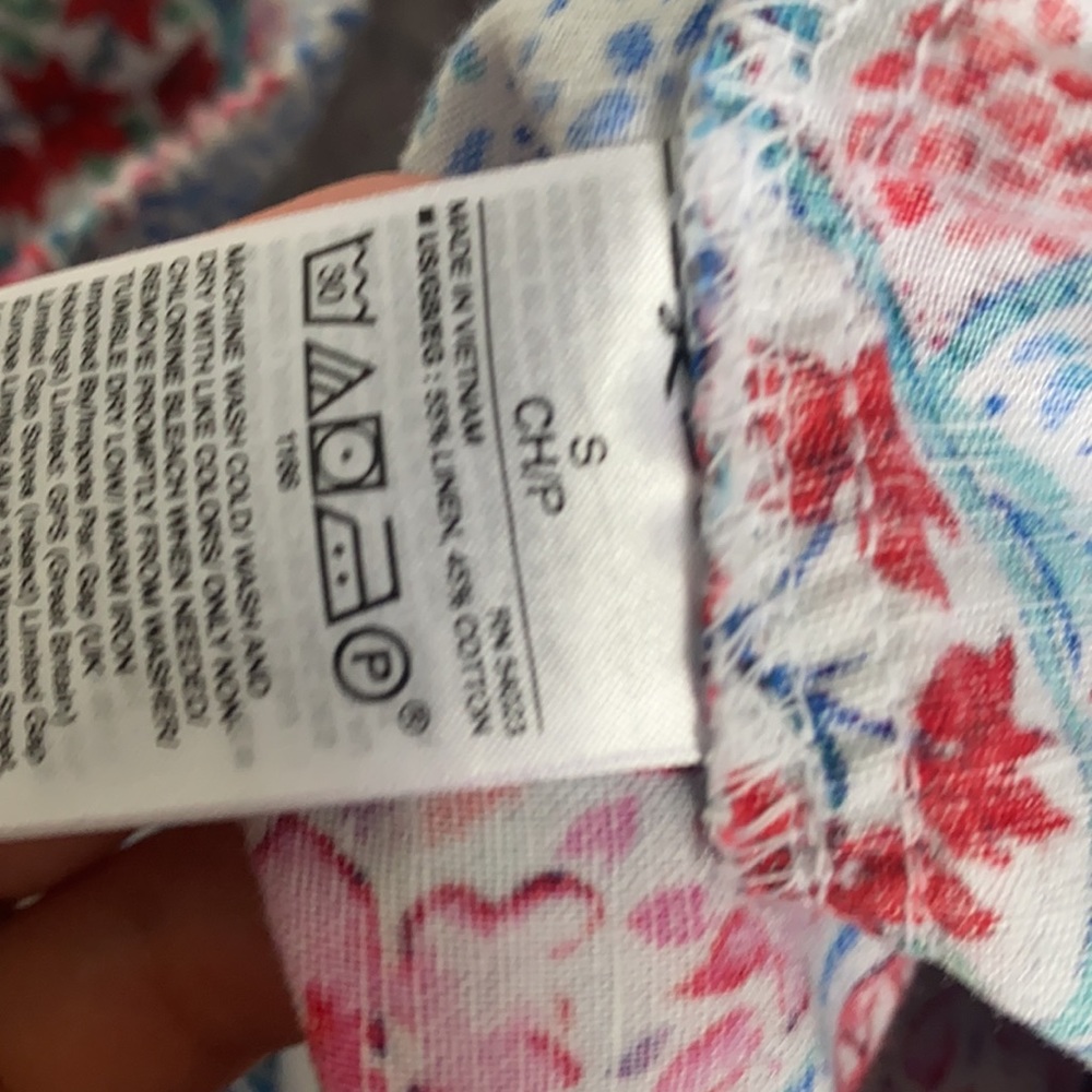Patterned GAP Shorts - Picture 5 of 6